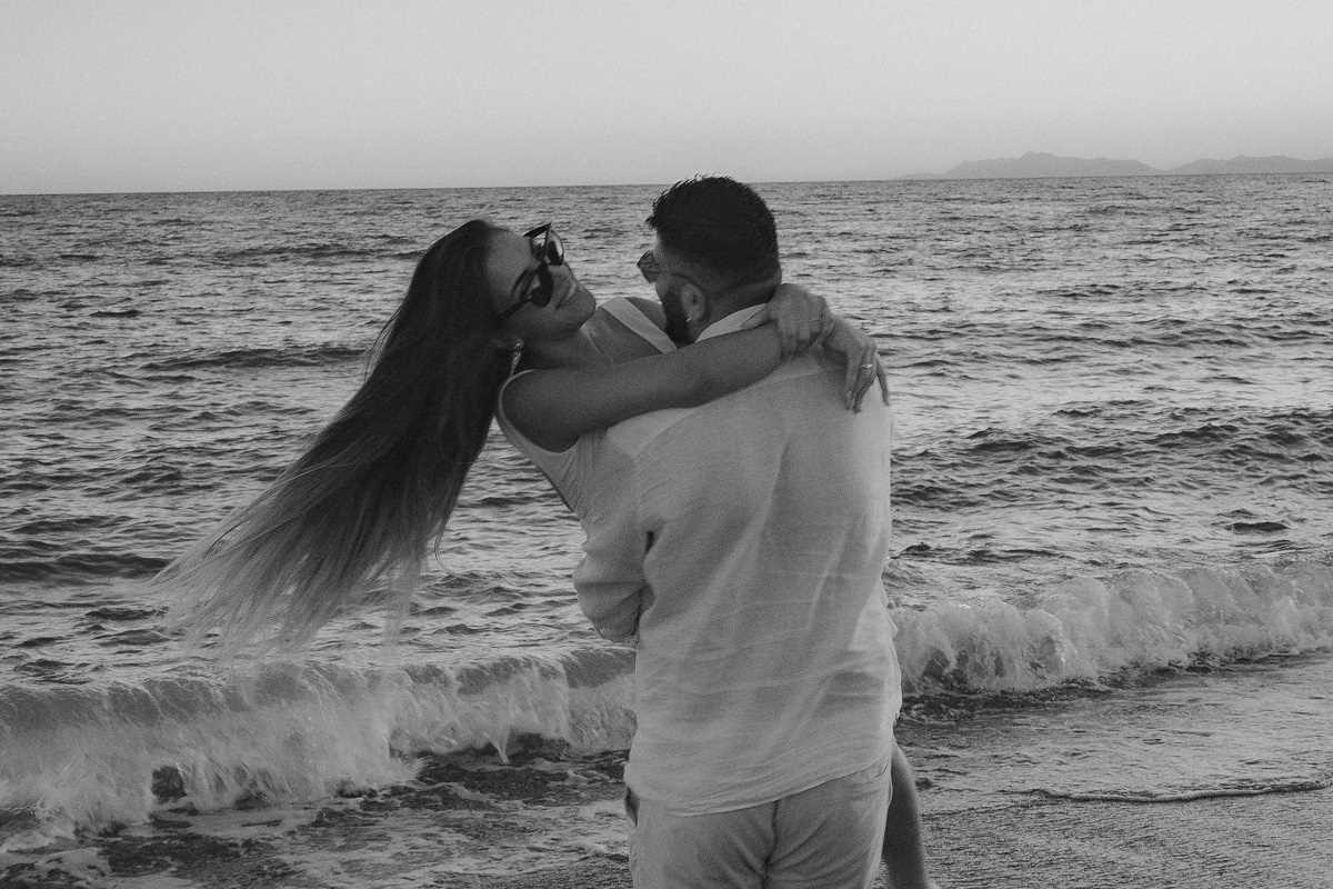 7 Romantic Gestures That Speak Louder Than Words